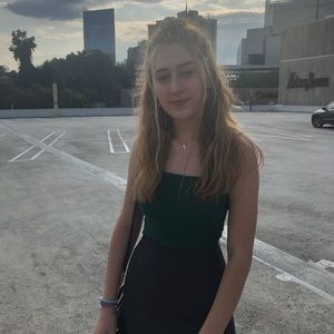 Meet your Posher, Talia